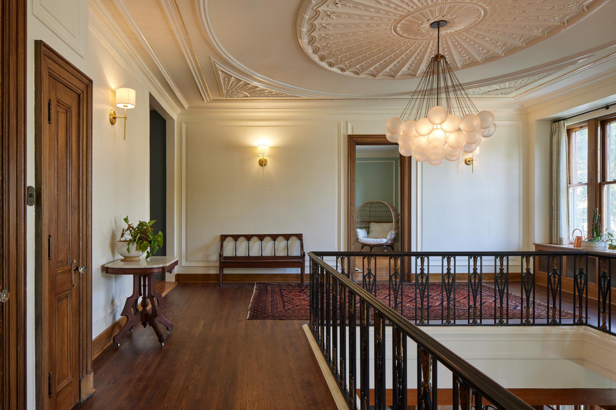 Spacious 2nd floor landing