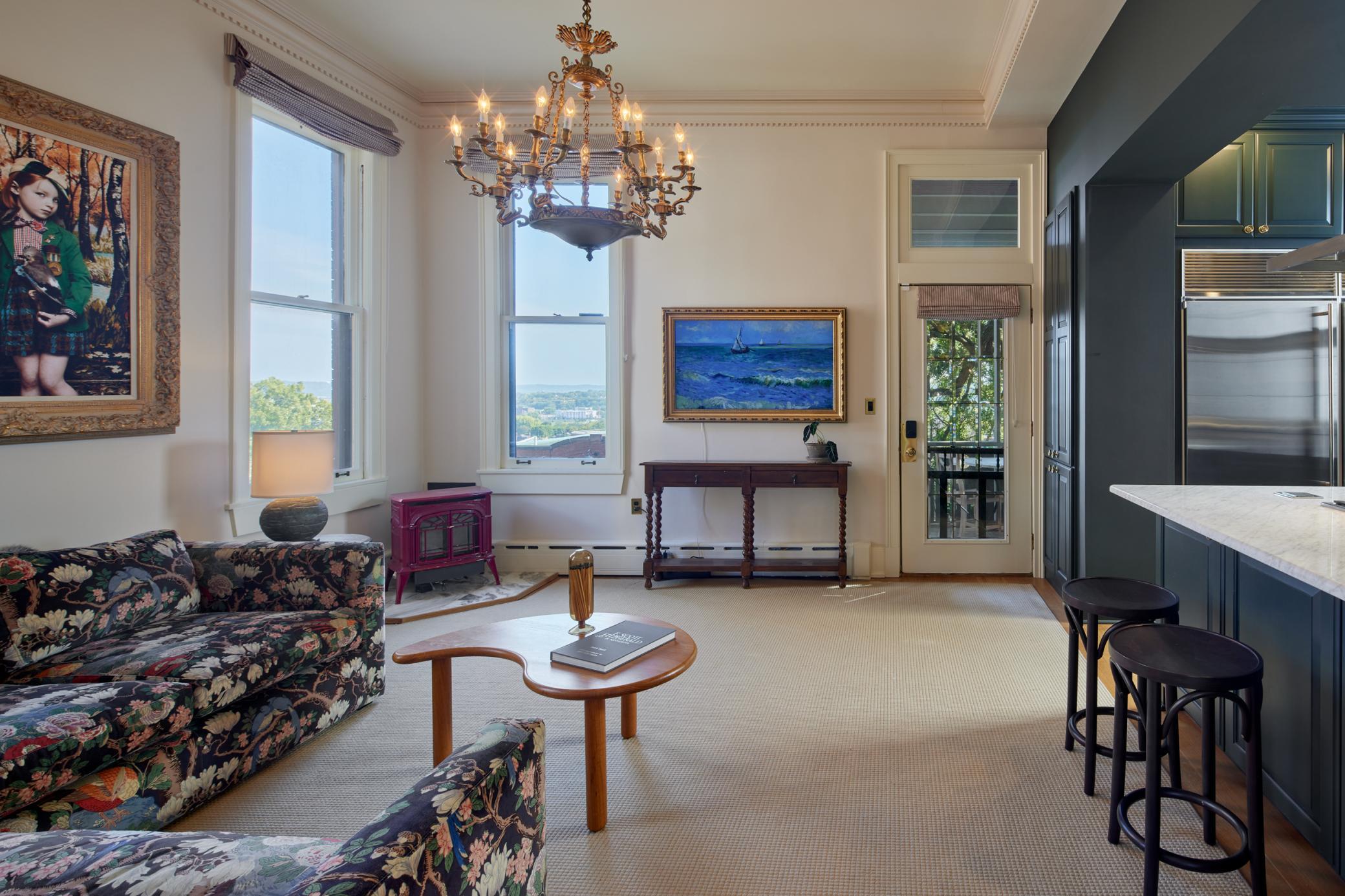 Informal Lounge just off the kitchen