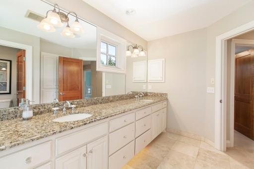 18803 Vogel Farm Trail, Eden Prairie, MN 55347