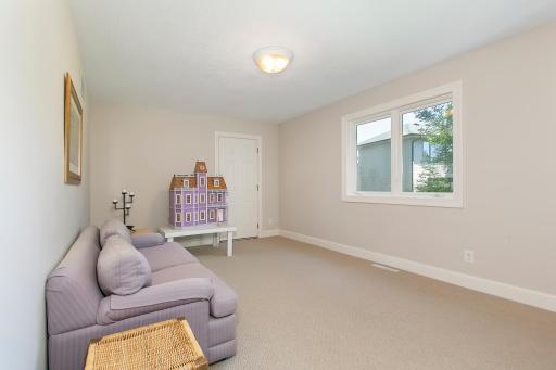 18803 Vogel Farm Trail, Eden Prairie, MN 55347