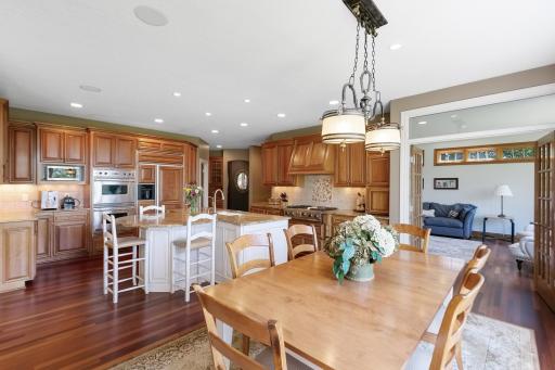 18803 Vogel Farm Trail, Eden Prairie, MN 55347