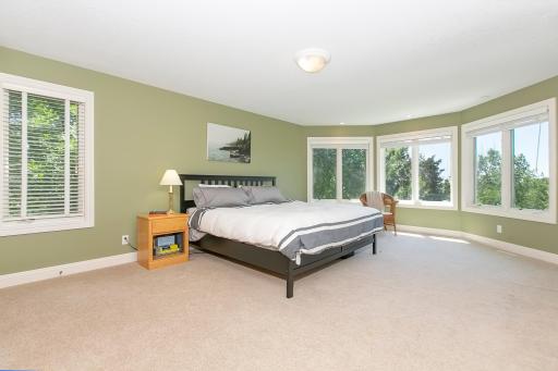 18803 Vogel Farm Trail, Eden Prairie, MN 55347