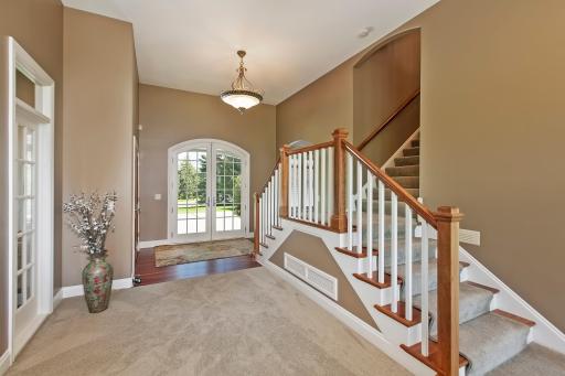 18803 Vogel Farm Trail, Eden Prairie, MN 55347