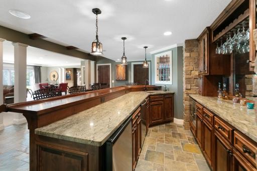 18803 Vogel Farm Trail, Eden Prairie, MN 55347