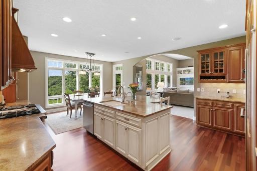 18803 Vogel Farm Trail, Eden Prairie, MN 55347