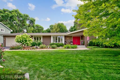6001 W 101st Street, Bloomington, MN 55438