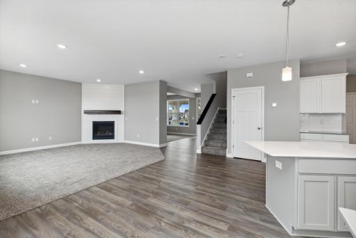 Open Design is perfect for entertaining! Colors and options may vary.