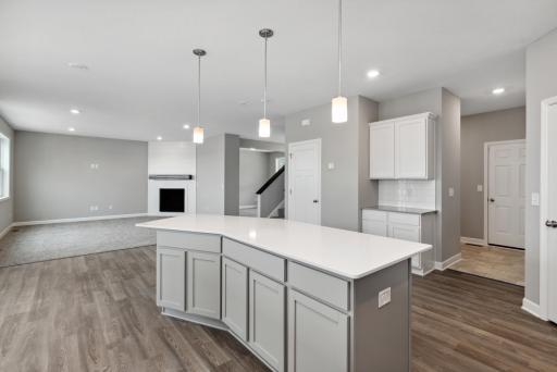 Open Design is perfect for entertaining! Colors and options may vary.