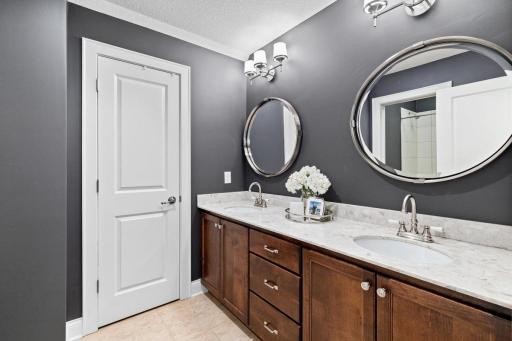 5101 Halifax Avenue S, Edina, MN 55424