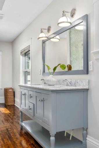 2006 Penn Avenue S, Minneapolis, MN 55405