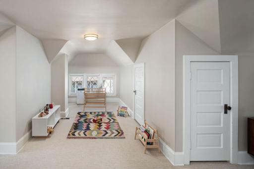 2006 Penn Avenue S, Minneapolis, MN 55405
