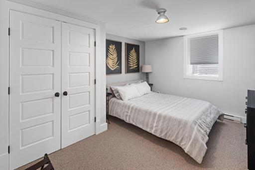 2006 Penn Avenue S, Minneapolis, MN 55405