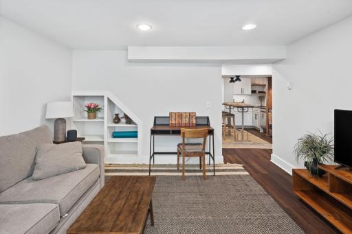 2006 Penn Avenue S, Minneapolis, MN 55405