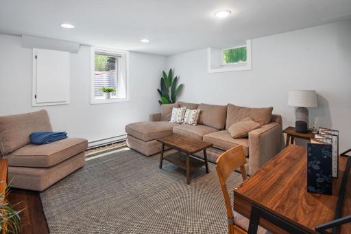 2006 Penn Avenue S, Minneapolis, MN 55405