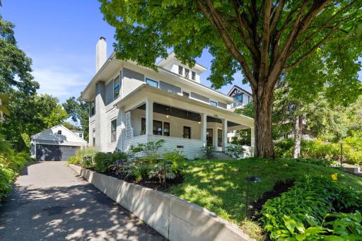 2006 Penn Avenue S, Minneapolis, MN 55405