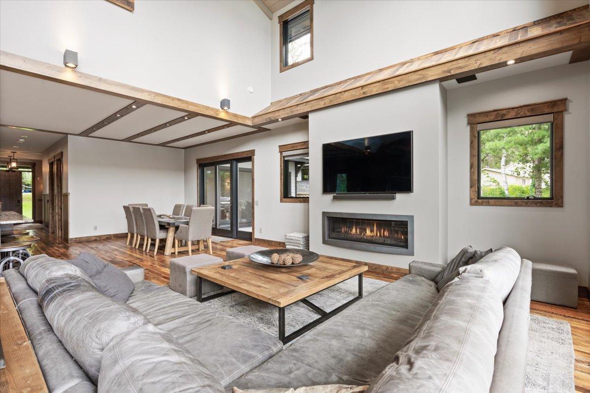 The 60" Lineal Fireplace in the living room is a perfect way to warm up on chilly Minnesota mornings.