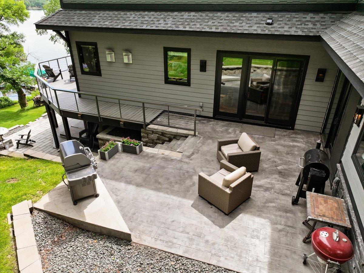 Patio area off the dinning room is perfect for all the BBQ tools. There are several natural gas stubs around this area.