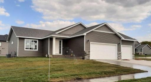 1002 7th Avenue NW, Kasson, MN 55944