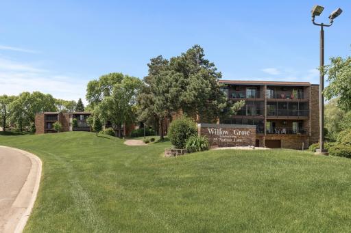 35 Nathan Lane N, 312, Plymouth, MN 55441