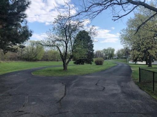 3320 Highway 13 E, Burnsville, MN 55337