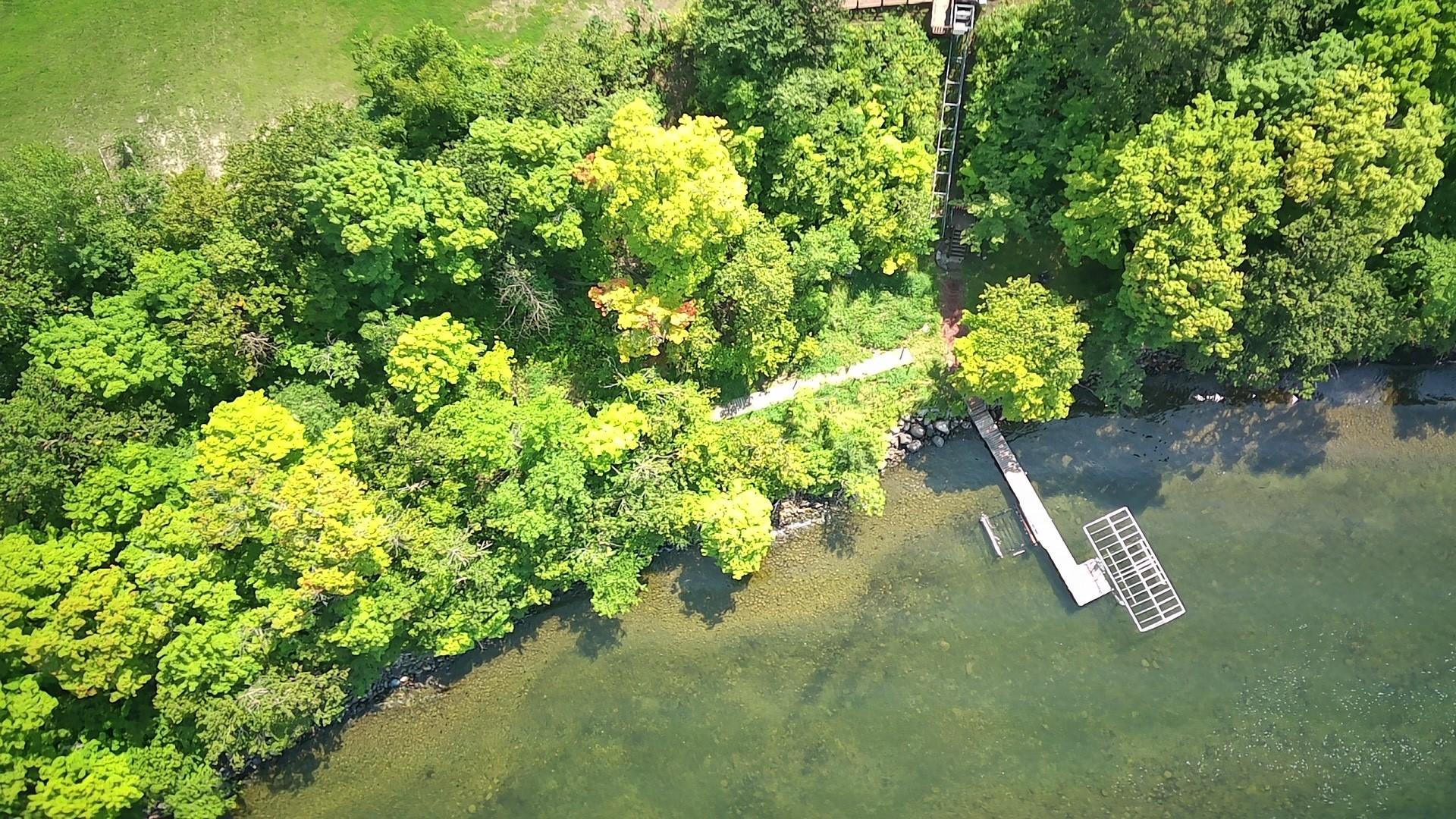 Level Frontage at the Water's Edge