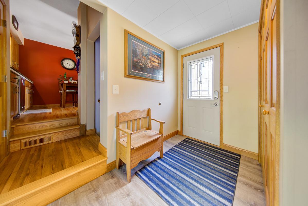 14 Entry_breezeway.jpg