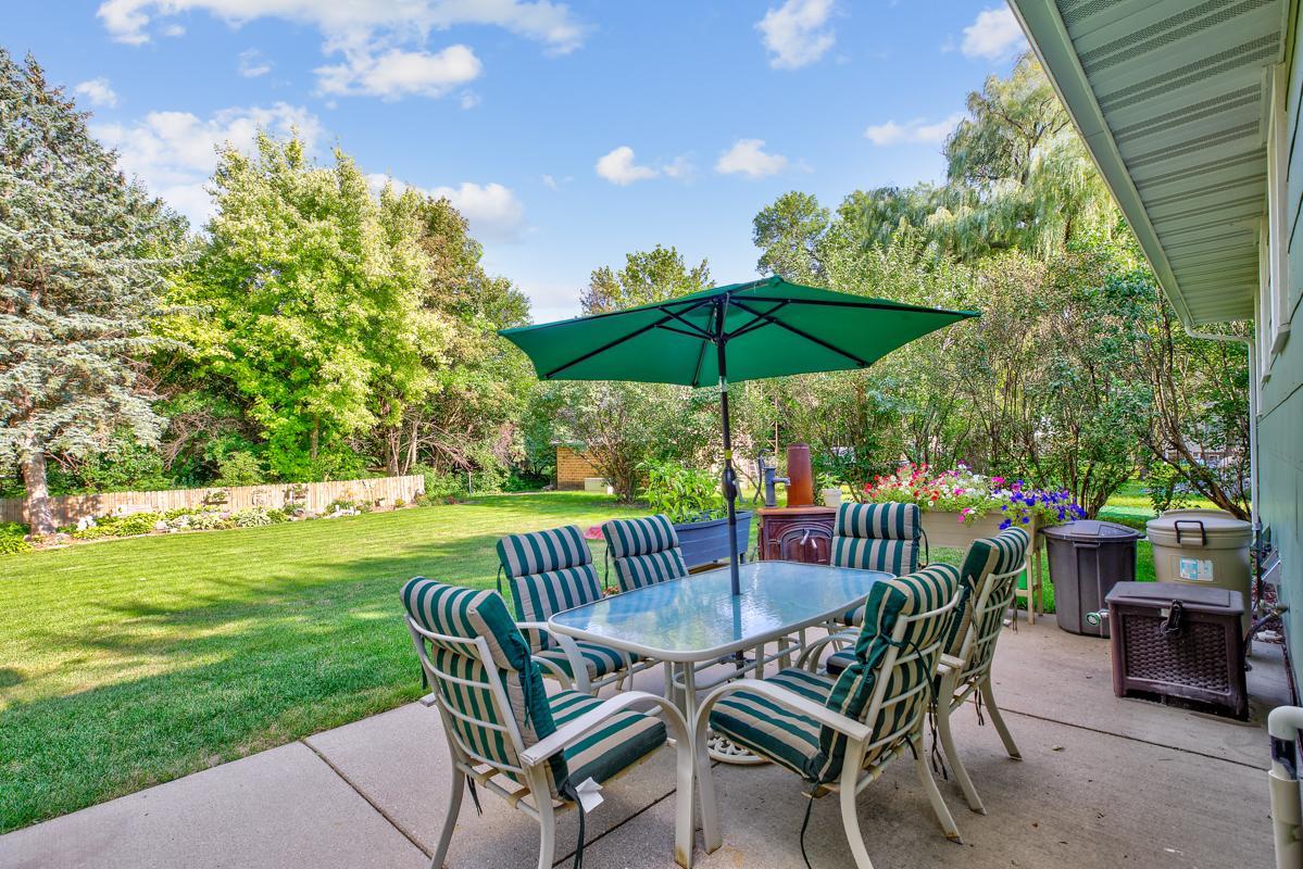 12 Patio.jpg