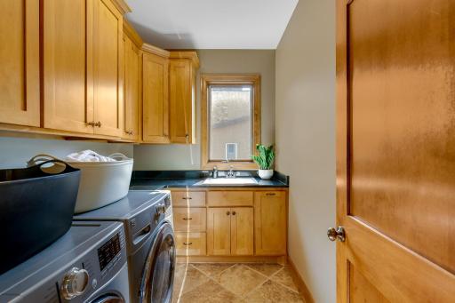 26-web-or-mls-6450 Conroy St NE. Prior Lake-34.jpg
