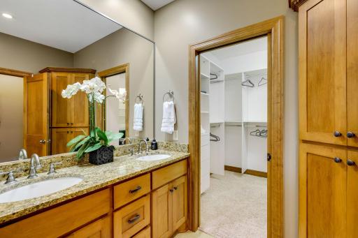 36-web-or-mls-6450 Conroy St NE. Prior Lake-51.jpg