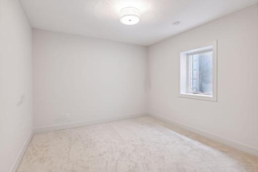5808 Ashcroft Avenue, Edina, MN 55424