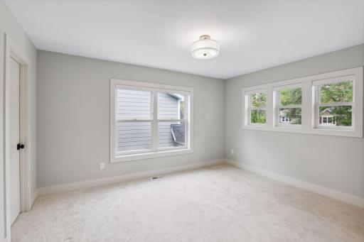 5808 Ashcroft Avenue, Edina, MN 55424