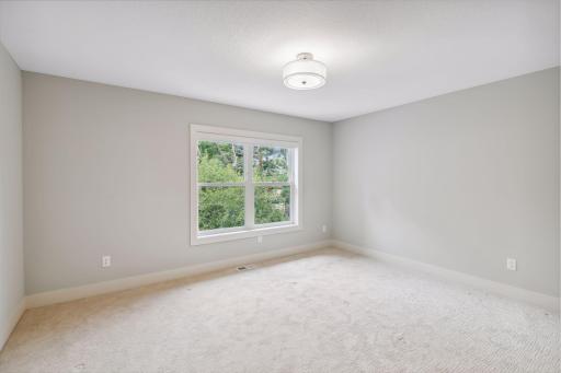 5808 Ashcroft Avenue, Edina, MN 55424