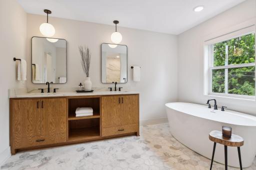 5808 Ashcroft Avenue, Edina, MN 55424