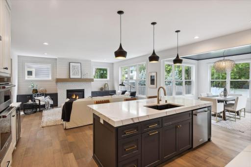 5808 Ashcroft Avenue, Edina, MN 55424