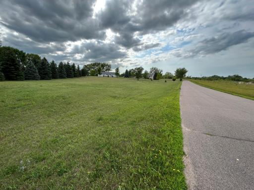 6007 Rolling Hills Drive SW, Montevideo, MN 56265