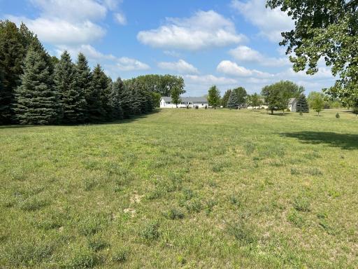 6007 Rolling Hills Drive SW, Montevideo, MN 56265