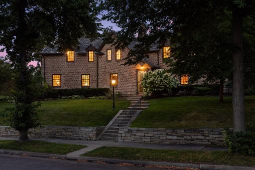 4825 Russell Avenue S, Minneapolis, MN 55410