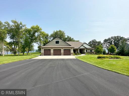 11628 Hoyer Avenue NW, Annandale, MN 55302