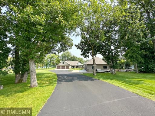 11628 Hoyer Avenue NW, Annandale, MN 55302