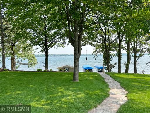 11628 Hoyer Avenue NW, Annandale, MN 55302