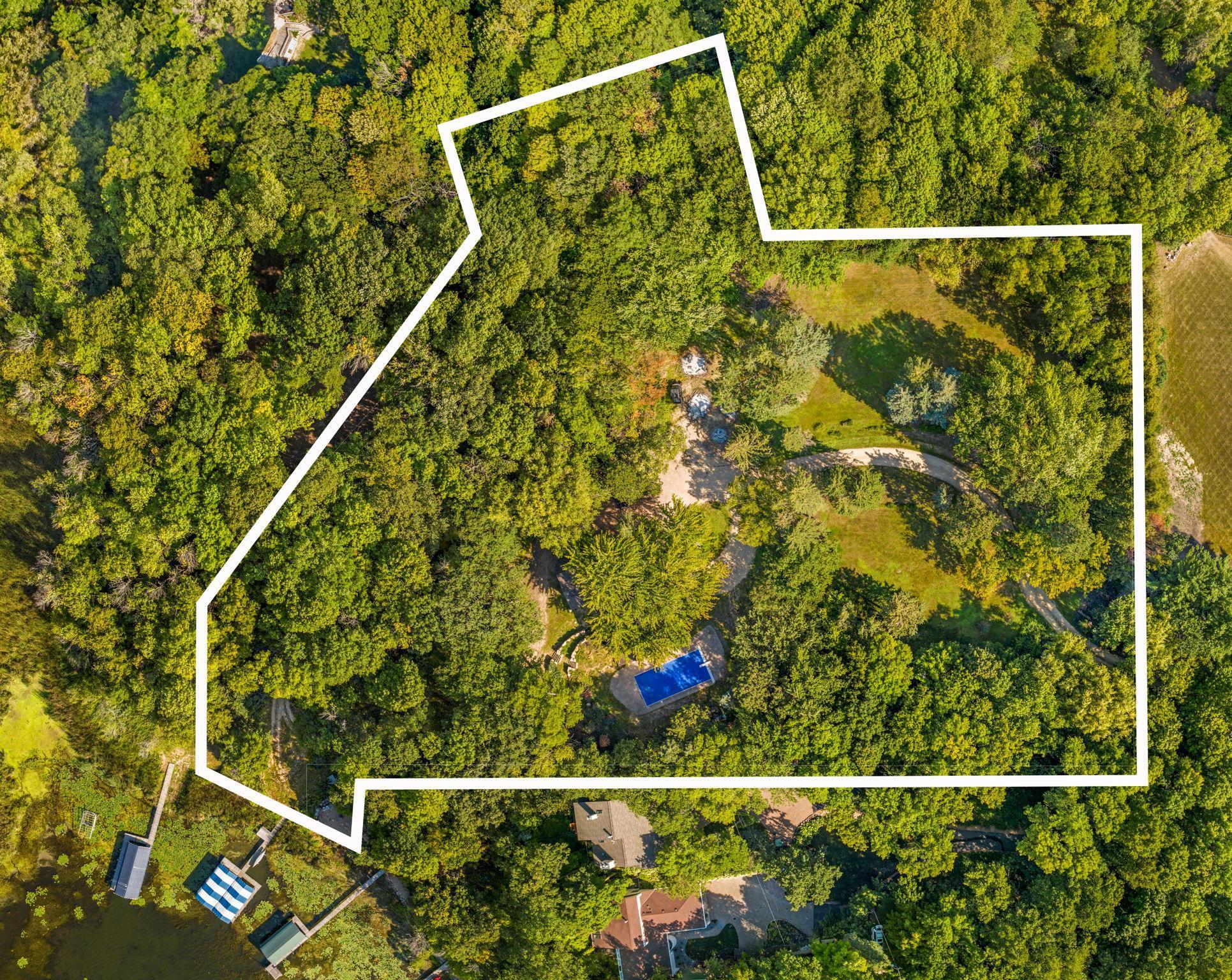 425 Tonkawa Road, 4.63 acres (approximate lot lines, Buyer to verify with survey)