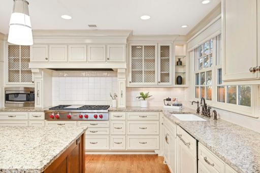 Wolf stovetop, 1.5 dishwashers, two wall-mounted ovens