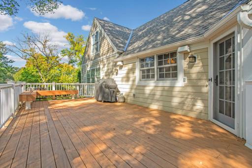 Spacious back deck, adjacent to Kitchen for nice flow