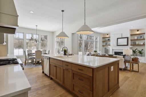 1770 Dodd Road, Mendota Heights, MN 55118