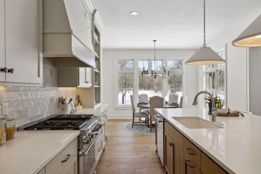 1770 Dodd Road, Mendota Heights, MN 55118