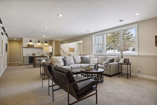 1770 Dodd Road, Mendota Heights, MN 55118