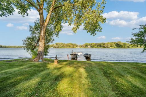 501 Big Woods Boulevard, Chanhassen, MN 55317