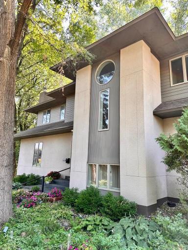 24 Vincent Avenue S, Minneapolis, MN 55405