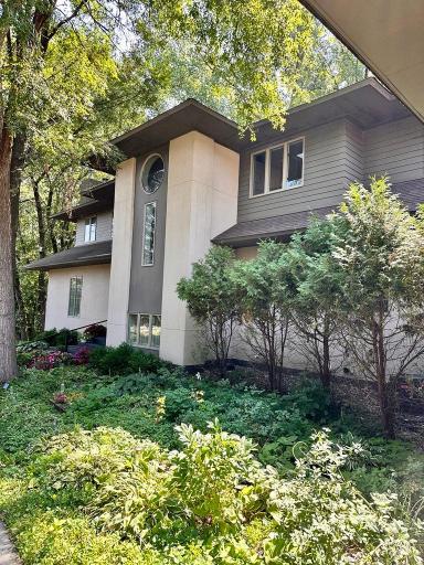 24 Vincent Avenue S, Minneapolis, MN 55405