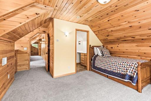8243 Gustafson Road, Cook, MN 55723